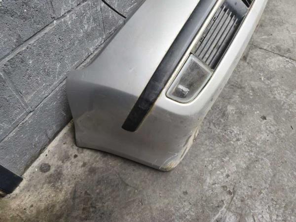 PARE CHOC AVANT SKODA FABIA - Vue 2